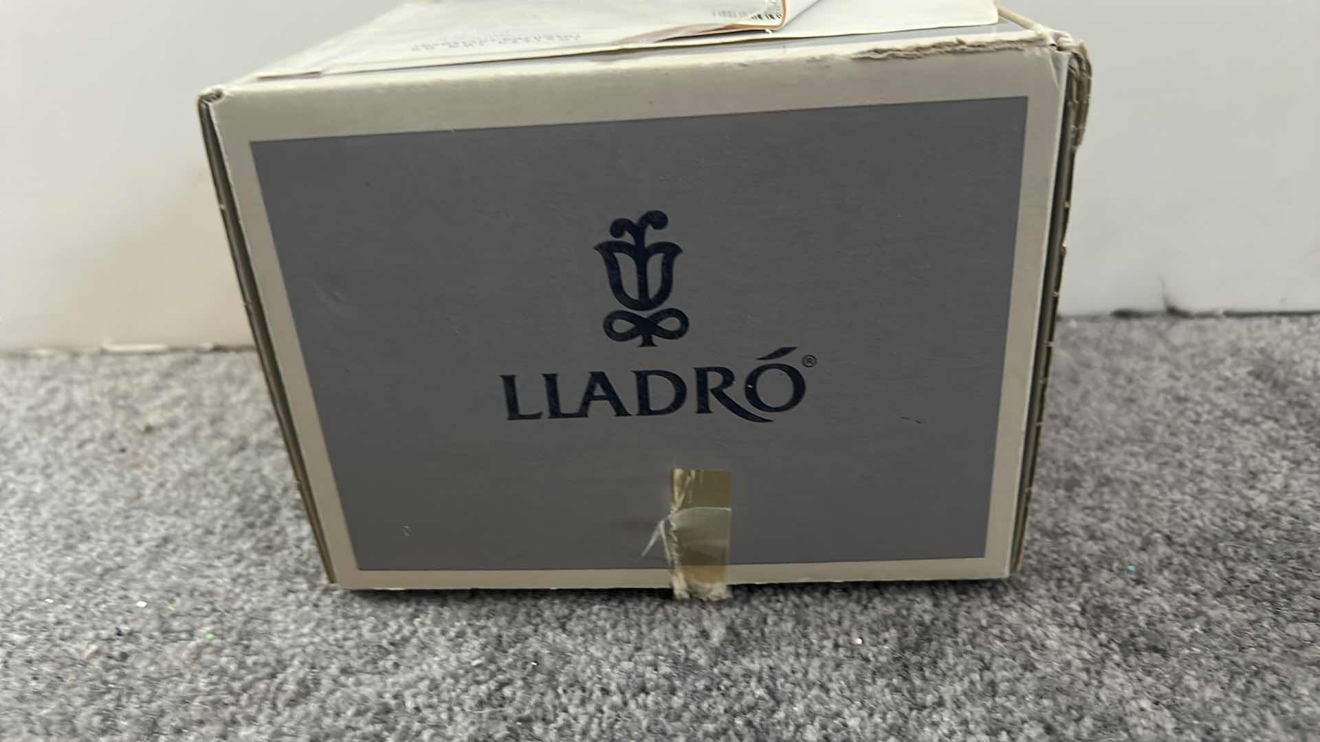 Photo 1 of LLADRO PORCELAIN DINOSAUR FIGURINE