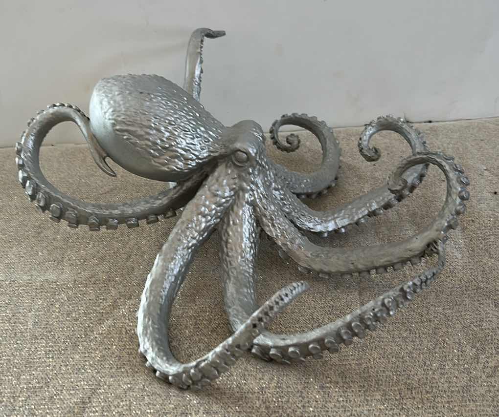 Photo 1 of COMPOSITE OCTOPUS FIGURE . H7”