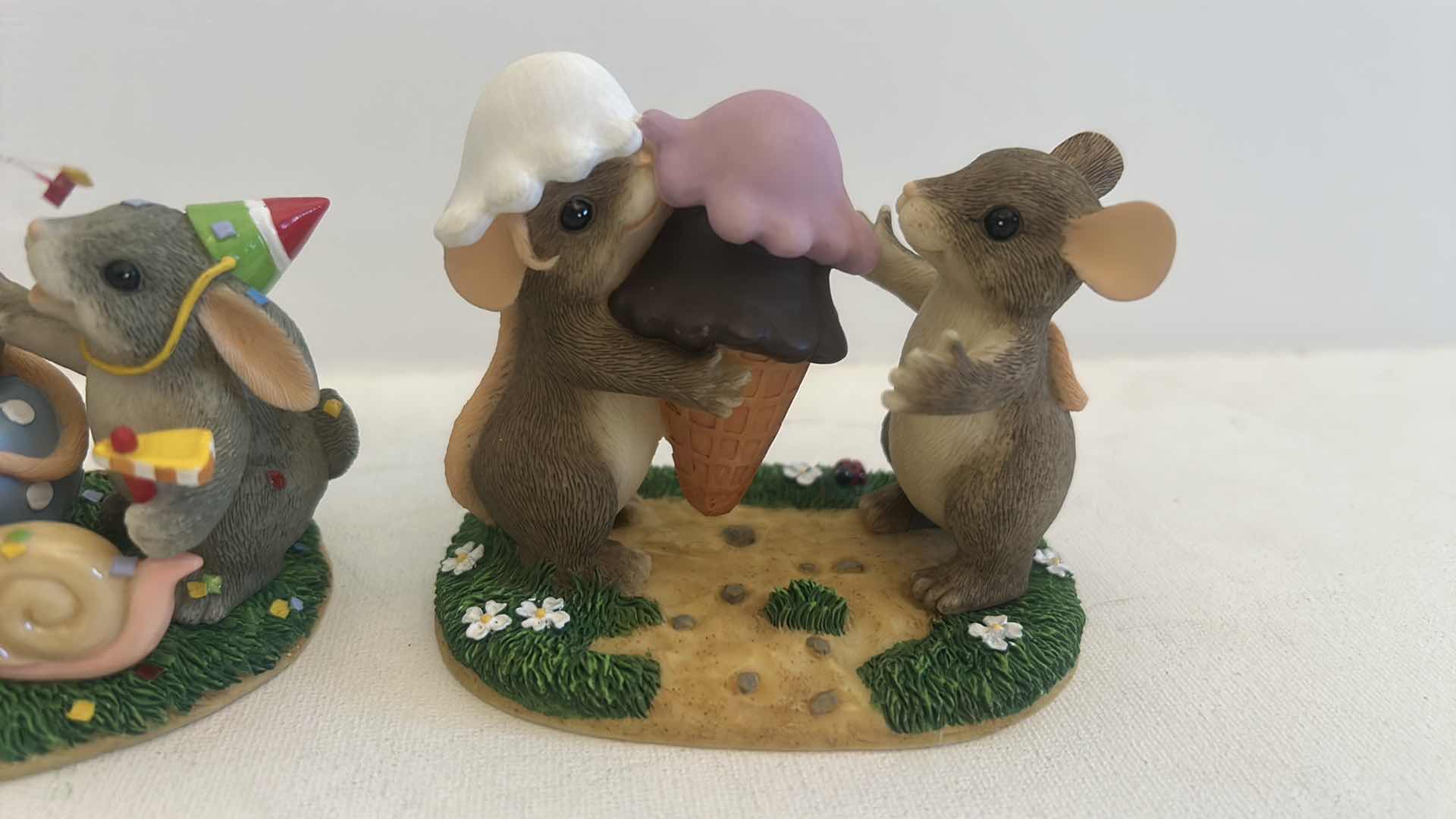 Photo 1 of 2 CHARMING TAILS MICE FIGURINES