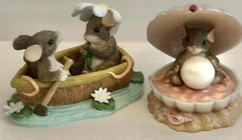 Photo 1 of 2 CHARMING TAILS MICE FIGURINES