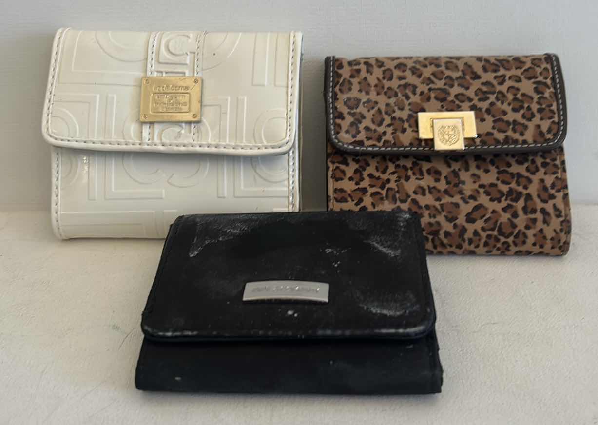 Photo 1 of 3 WOMENS WALLETS