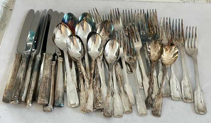 Photo 1 of 42 PIECES SERVING UTENSILS