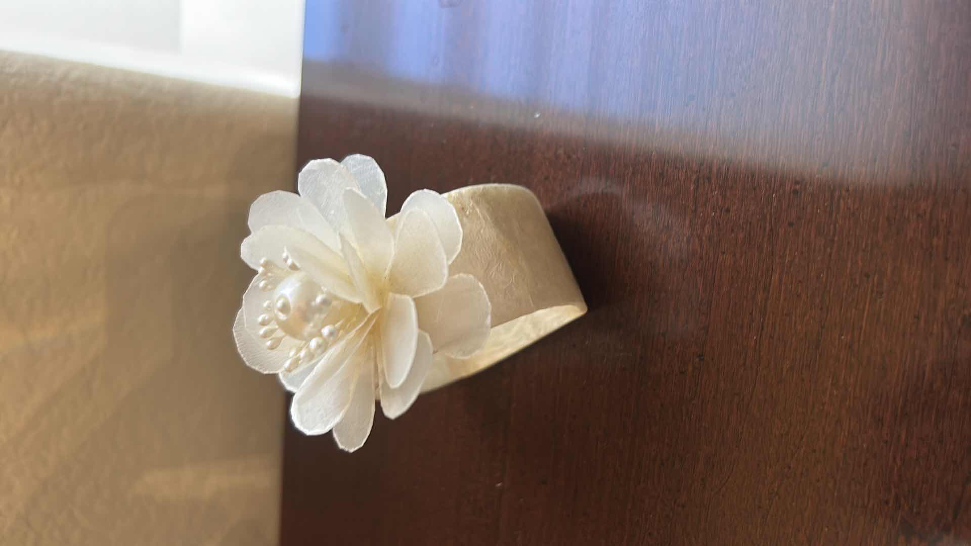 Photo 1 of VINTAGE IVORY TABLE LINENS & CAPIZ SHELL & MOTHER-OF-PEARL, FLORAL NAPKIN RINGS