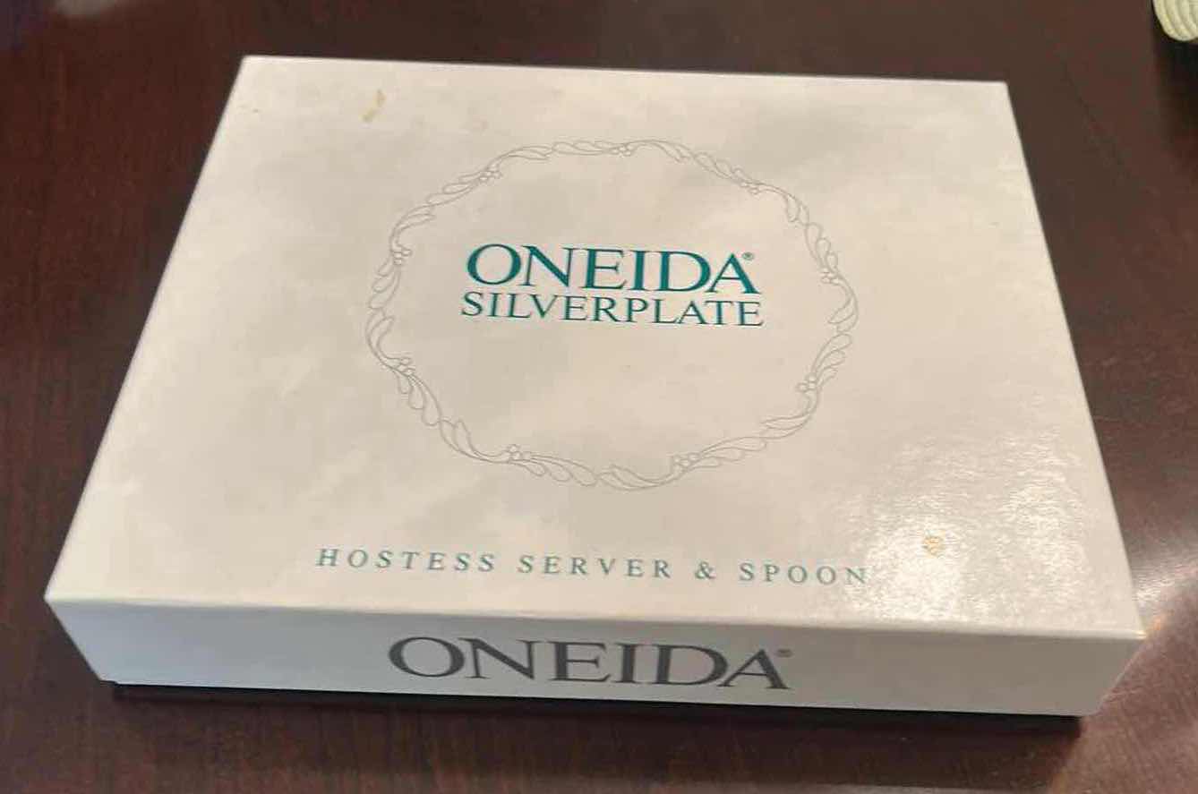 Photo 1 of NEW ONEIDA SILVER-PLATE HOSTESS SET