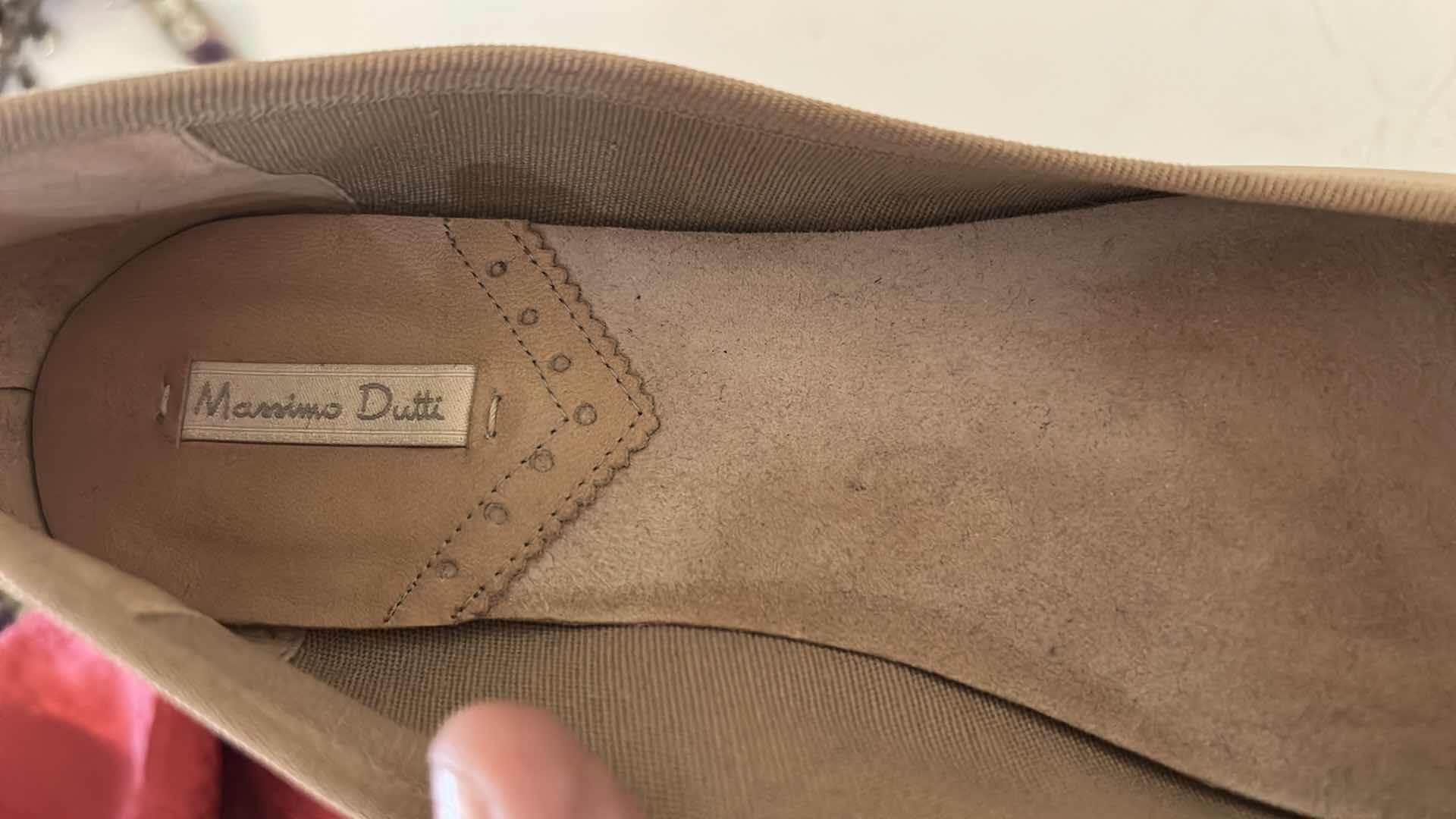 Photo 1 of MASSIMO DUTTI TAN LEATHER BALLET FLATS SIZE 7