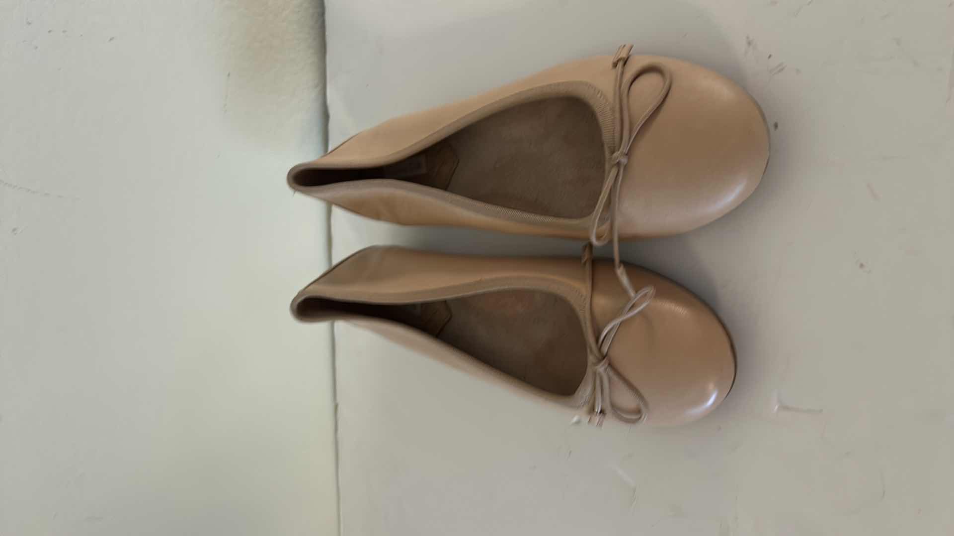 Photo 1 of MASSIMO DUTTI TAN LEATHER BALLET FLATS SIZE 7
