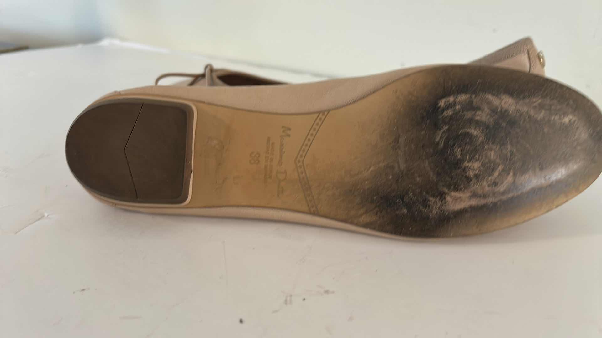 Photo 1 of MASSIMO DUTTI TAN LEATHER BALLET FLATS SIZE 7