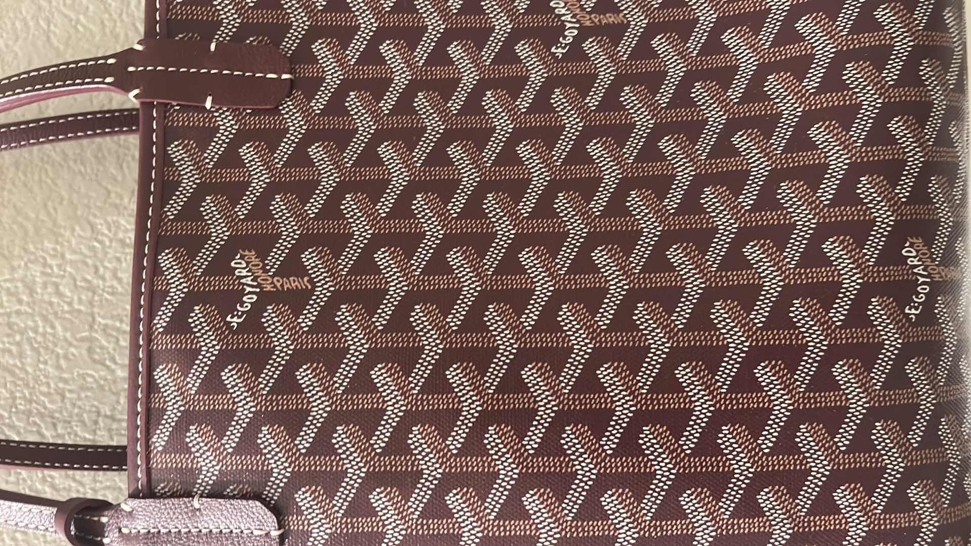 Photo 1 of AUTHENTIC MAISON GOYARD ST. LOUIS TOTE BAG IN BURGUNDY
