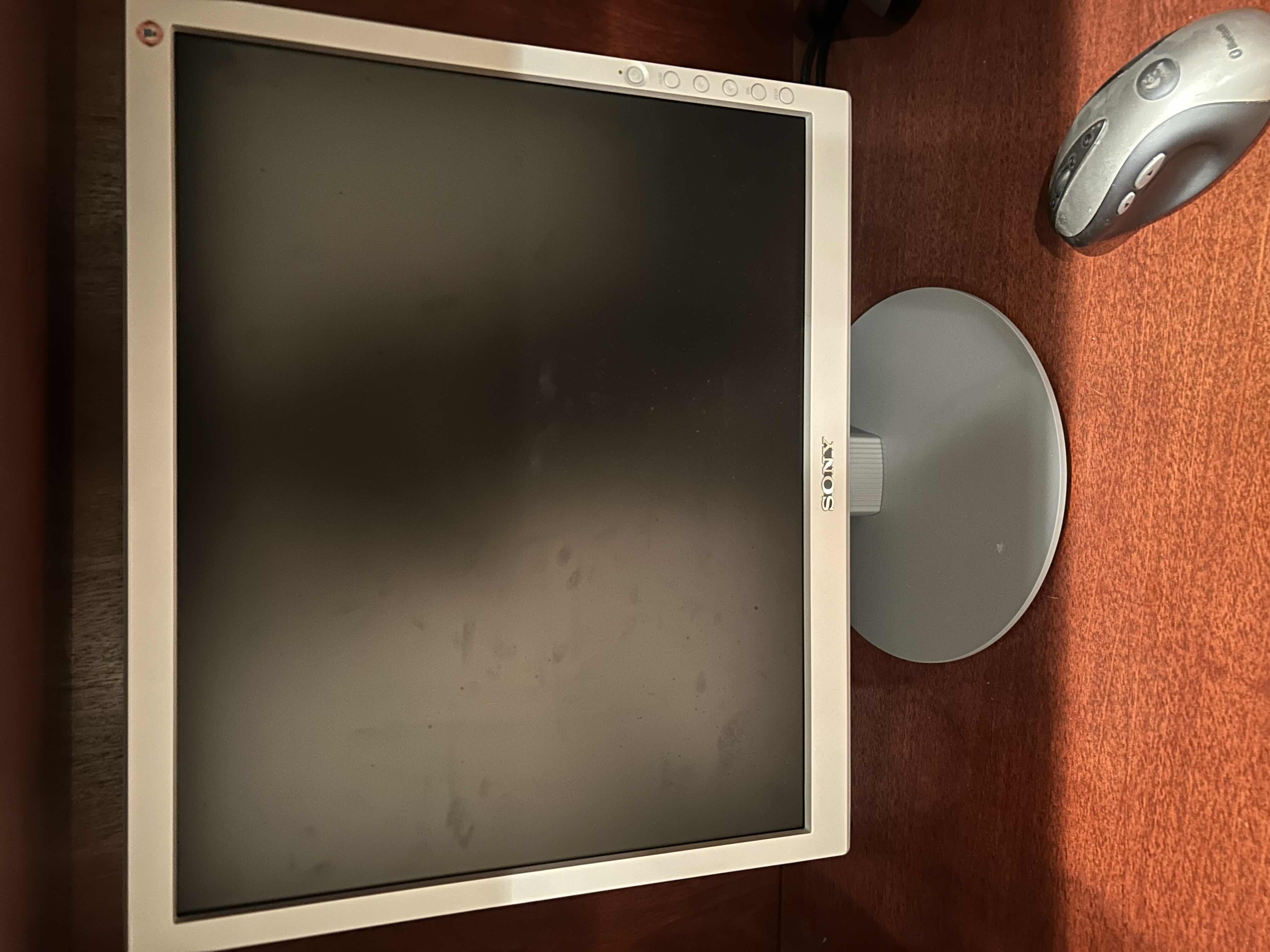 Photo 1 of SONY MONITOR 19" & BLUETOOTH KEYBOARD MOUSE