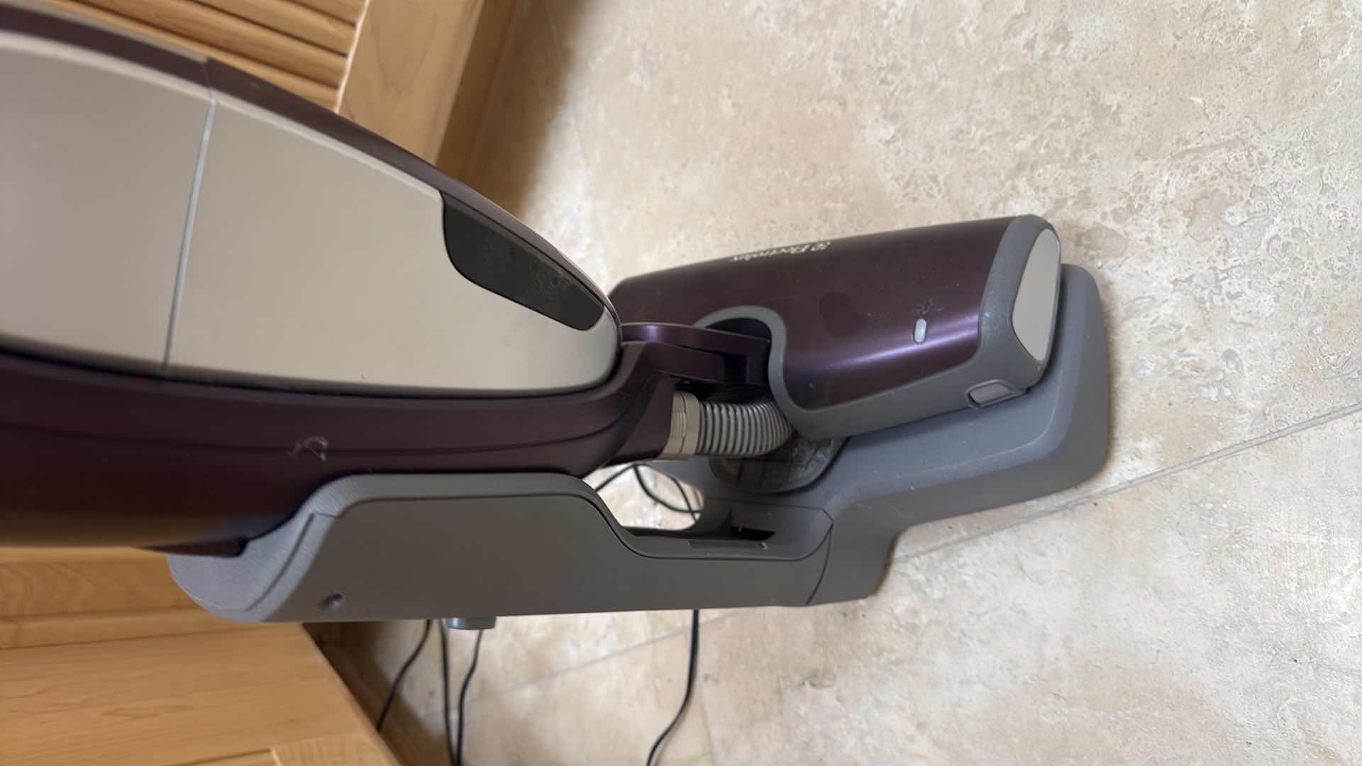 Photo 1 of ELECTROLUX VACUUM-ERGORAPIDO ULTRA