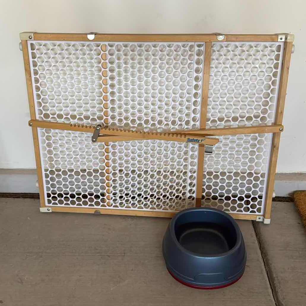 Photo 1 of PET GATE, 3 PLASTIC PET BOWLS