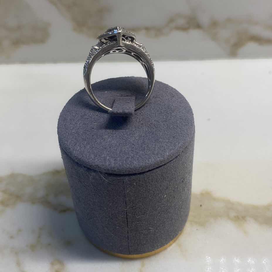 View 4 of 10K WHITE GOLD W 1ctw DIAMOND RING 5.2G (APPROXIMATE SIZE 6 1/2 TO 7 1/2) #6