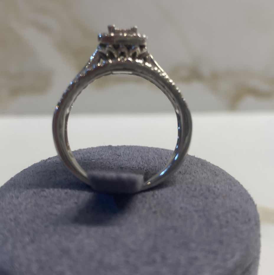 View 4 of 10K WHITE GOLD W 1.25ctw DIAMOND RING 4.3G (APPROXIMATE SIZE 7–8) #21