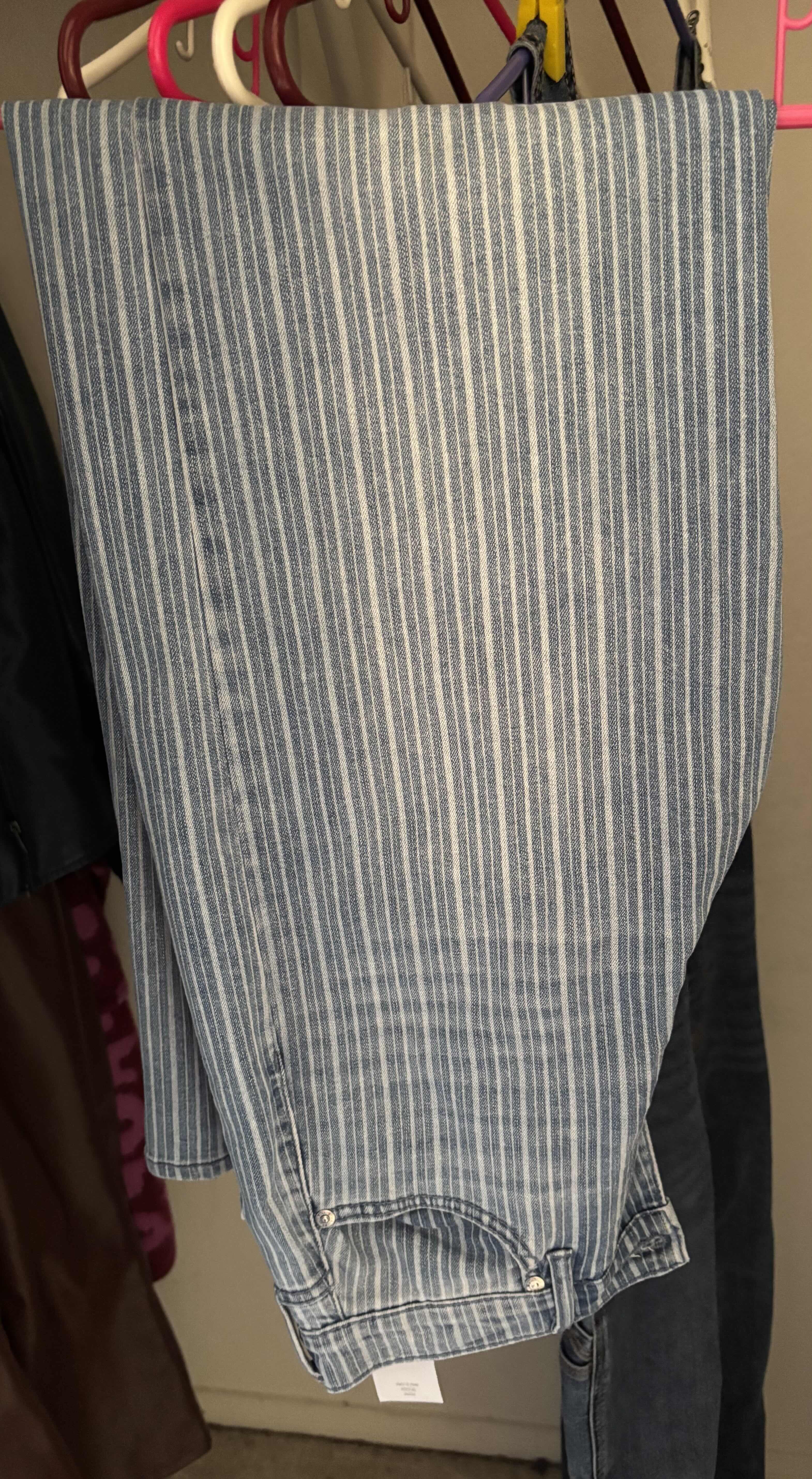 Photo 1 of WOMENS PANTS & OVERALLS SIZE 0