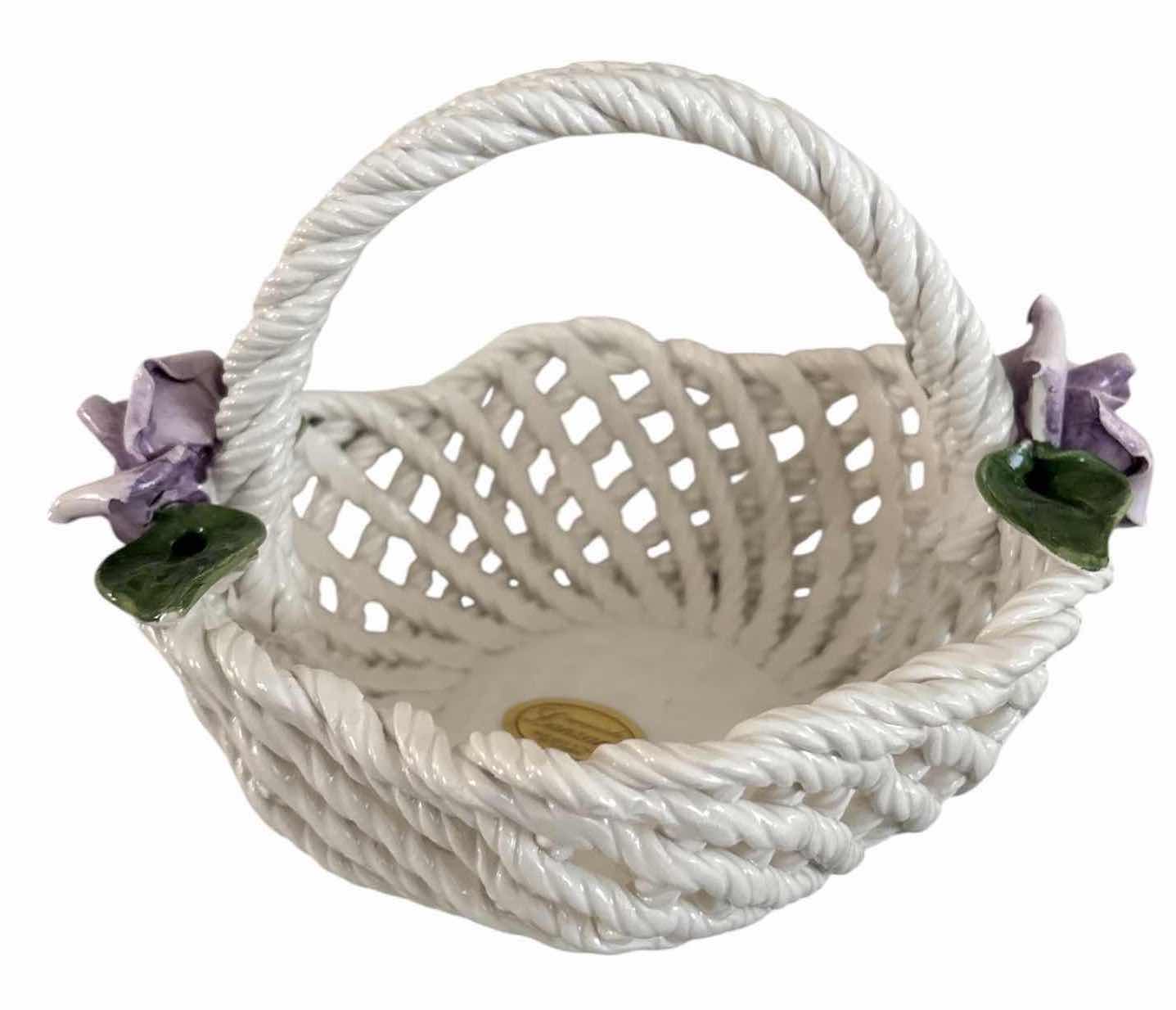 Photo 1 of (5)PCS CERAMIC TRAYS AND BASKET H6”