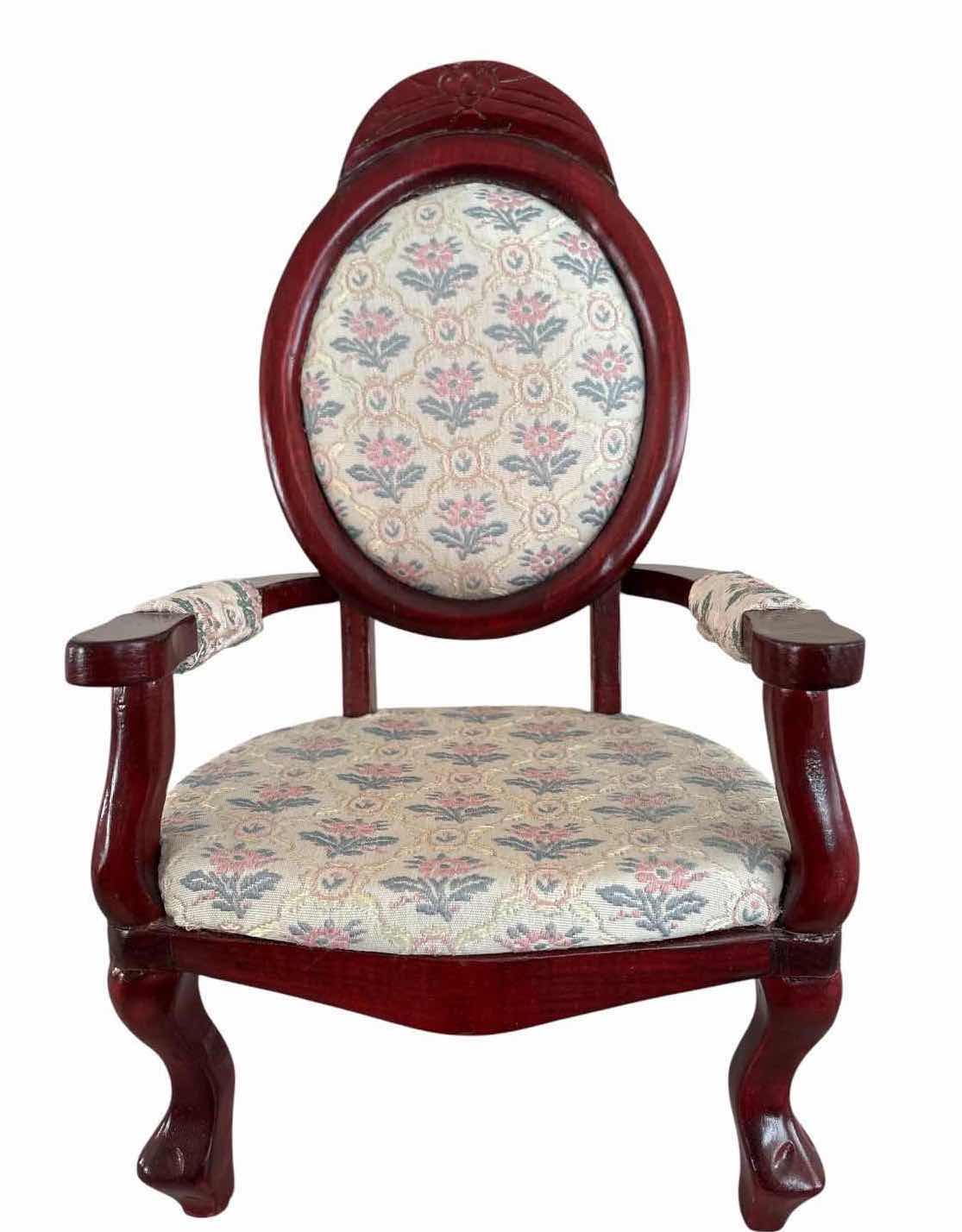 Photo 1 of KINGSTATE DOLL VICTORIAN ARM CHAIR H16.5”