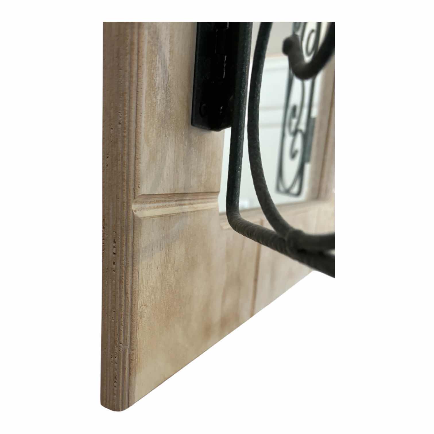 Photo 1 of DECORATIVE WALL MIRROR 21.5” X H30”