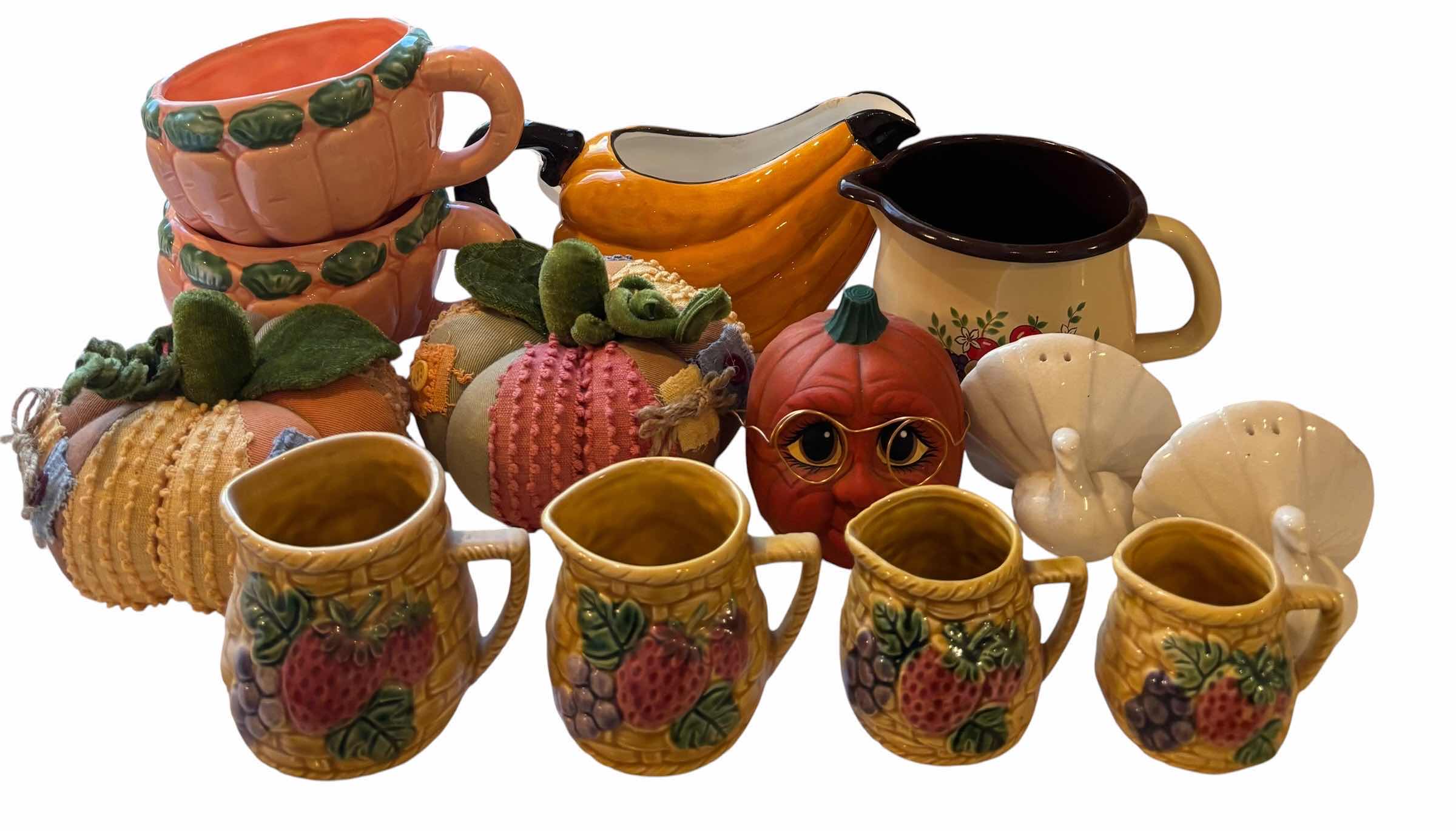 Photo 1 of COLLECTION OF KITCHEN FALL DECOR