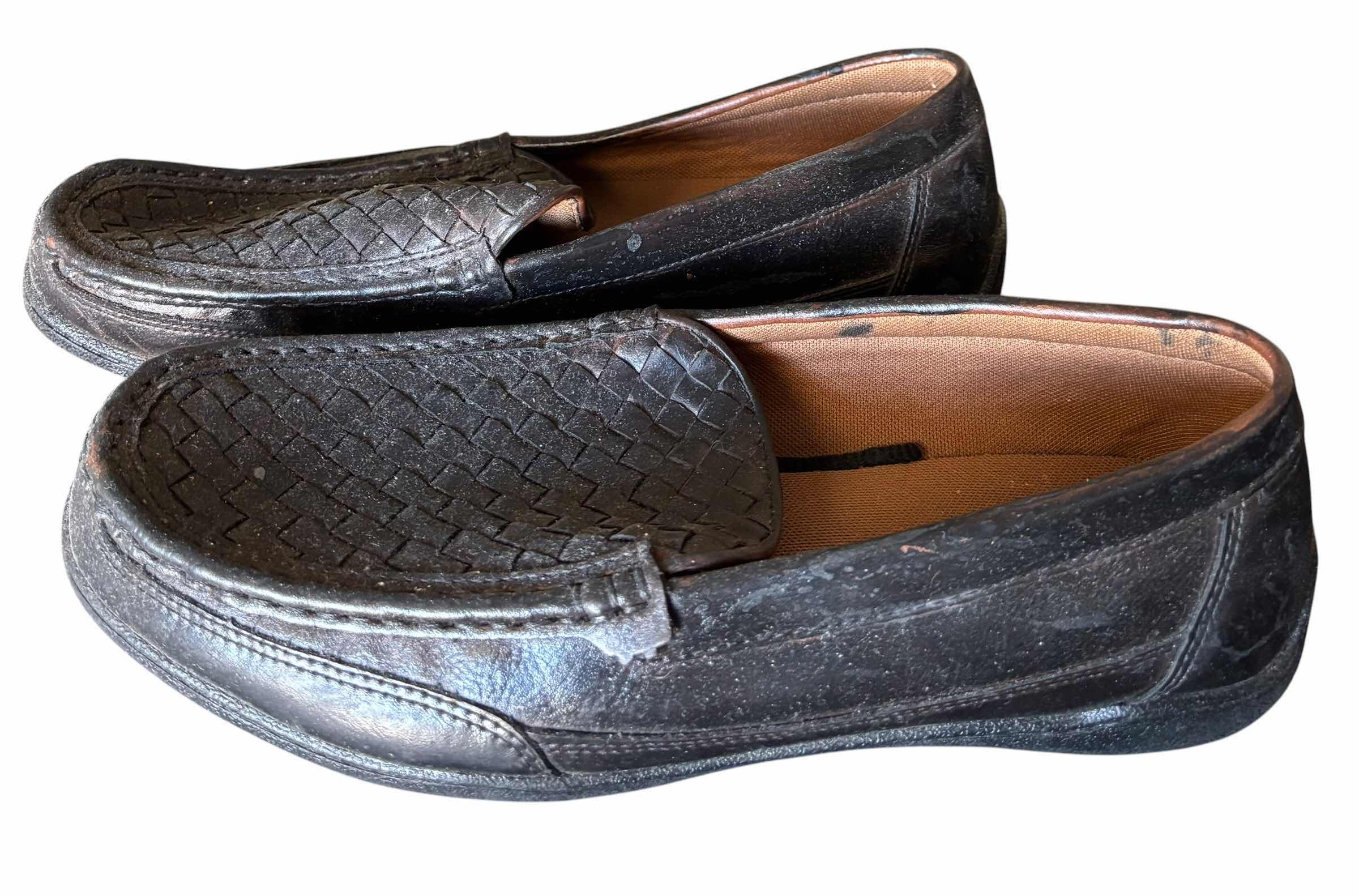 View 3 of MEN’S SHOES (4 PAIRS) SIZE 10.5 & 11