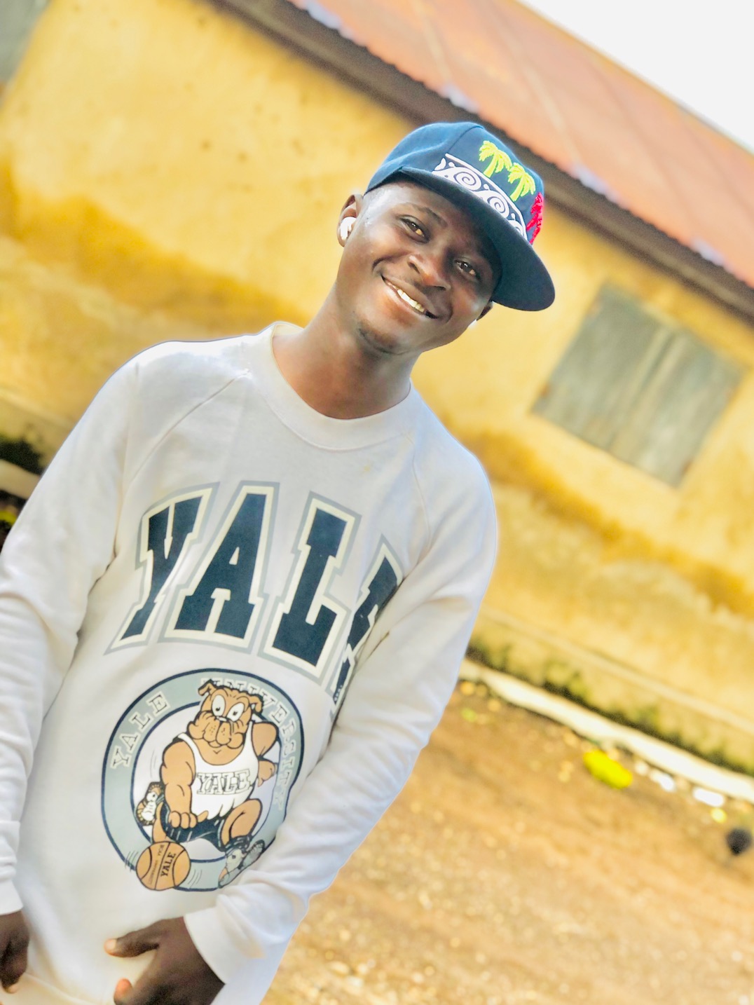 Santos Gh - Digital nomad in Ghana