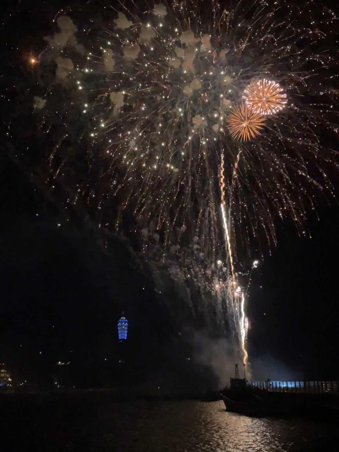 花火なんかよりも君の笑顔が一番美しい。