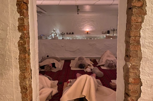 Yin yoga med yoga Nidra