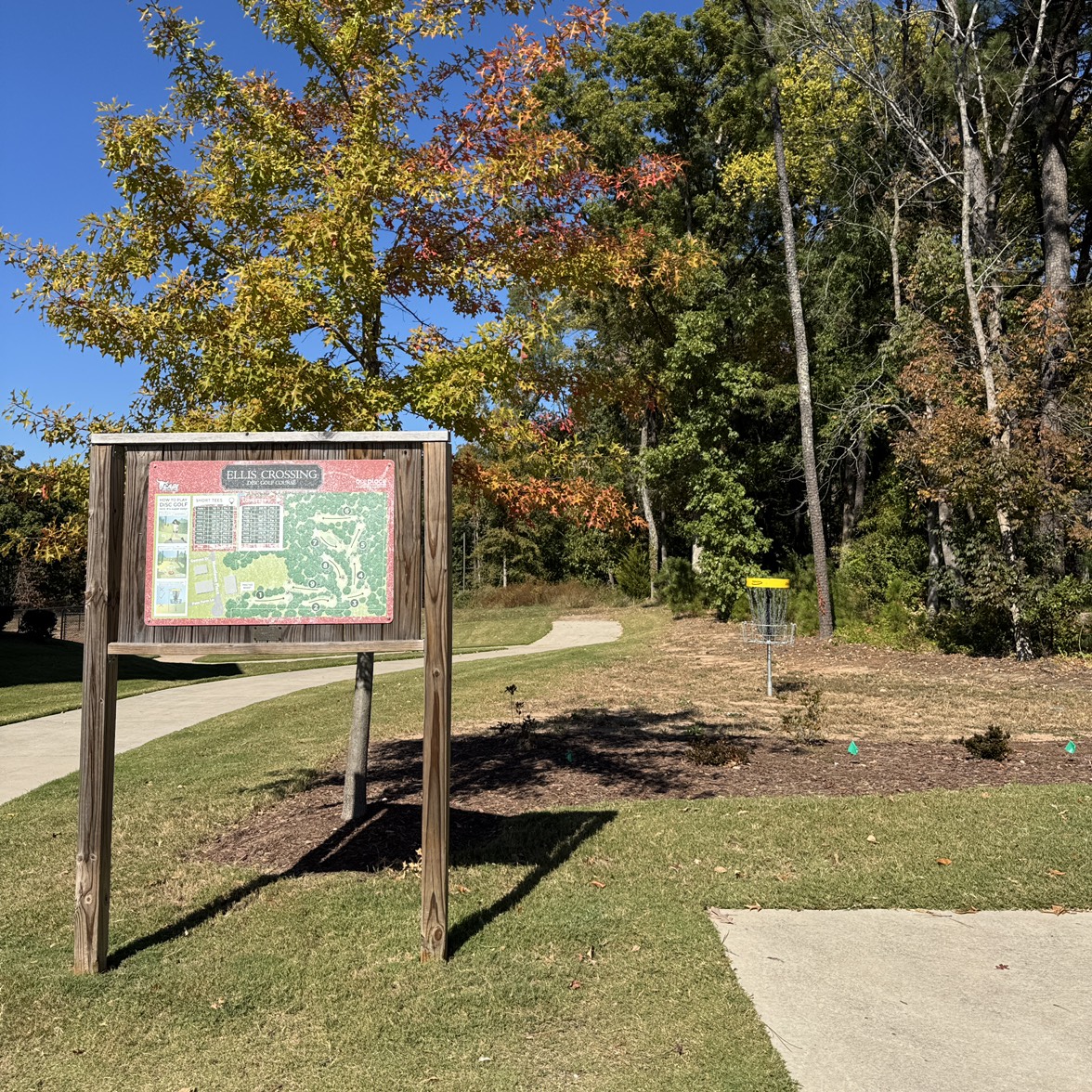 Ellis Crossing disc golf course in Durham, NC