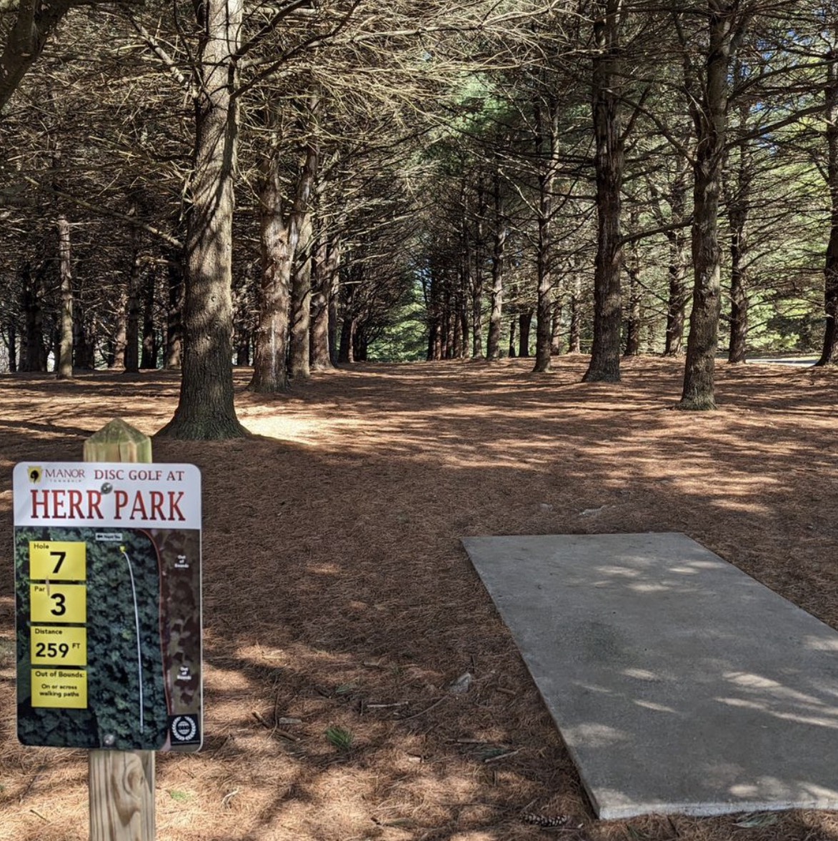 Herr Park disc golf course in Lancaster, PA
