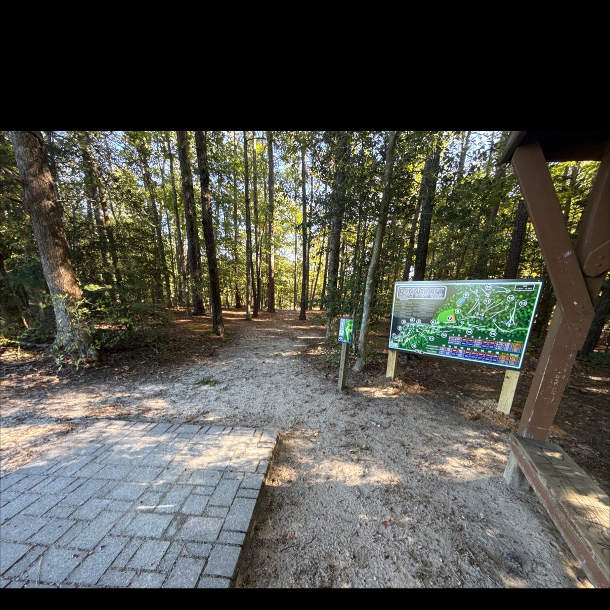 Dunncroft/Castle Point Park disc golf course in Glen Allen, VA
