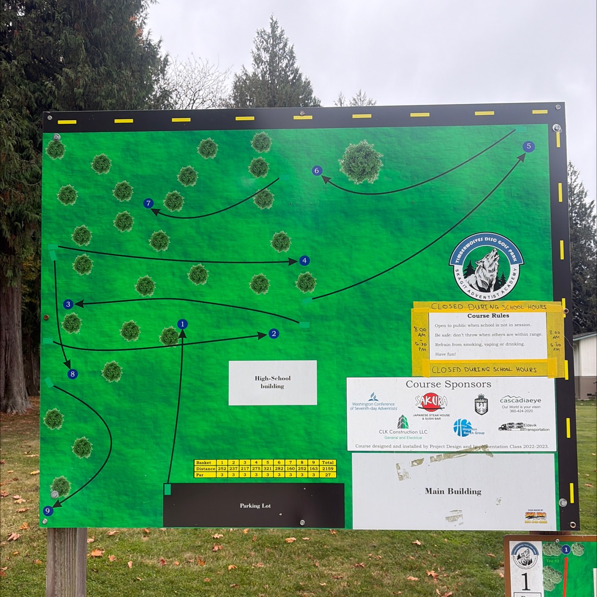 Skagit adventist academy disc golf course in Burlington, WA