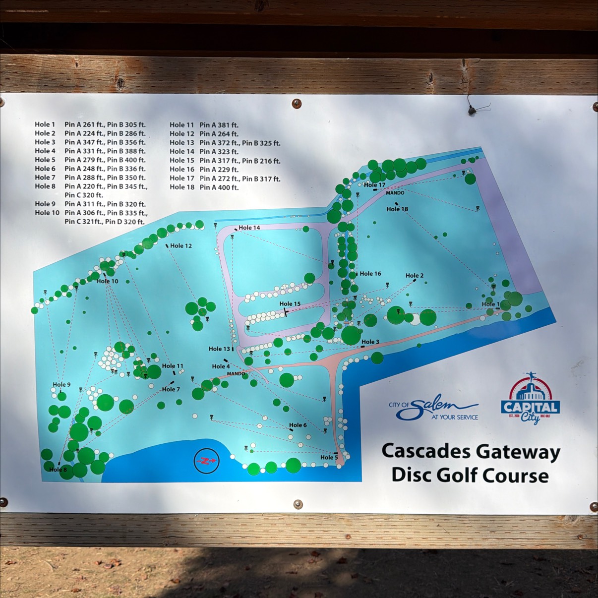 Cascades Gateway disc golf course in Salem, OR