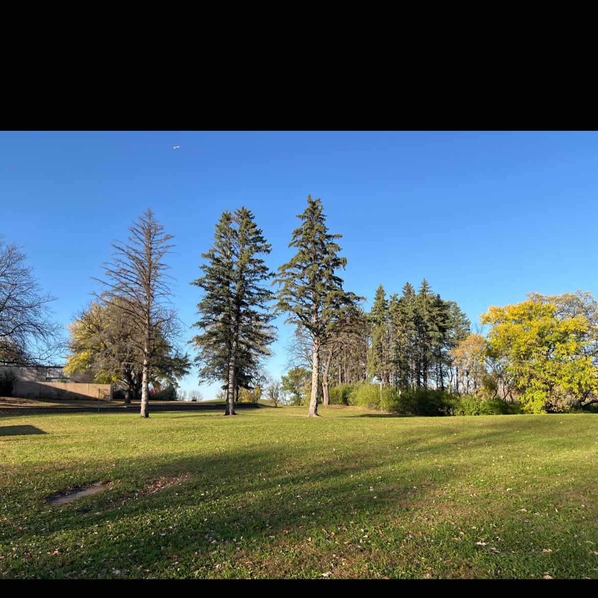 Hennepin Technical College disc golf course in Eden Prairie, MN