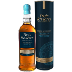 Image of the front of the bottle of the rum Triple Millésime 2001-2005-2011