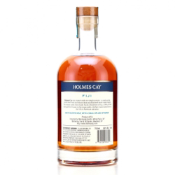 Image of the front of the bottle of the rum 2004