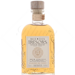 Image of the front of the bottle of the rum Fleurs du Vent