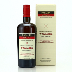 Image of the front of the bottle of the rum Papalin Jamaica