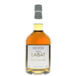 Image of the front of the bottle of the rum Père Labat Réserve Familiale