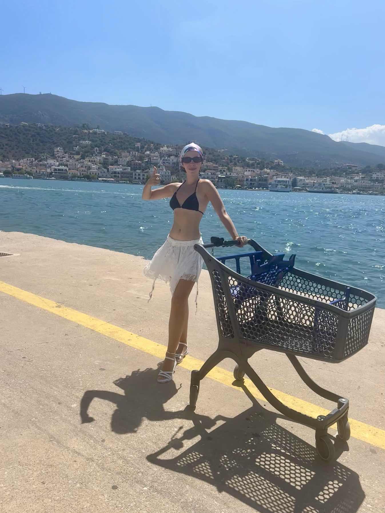 Hande Yetkin (handeyetkin)