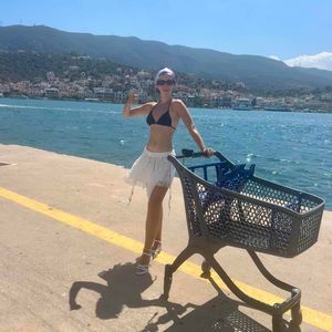 Hande Yetkin (handeyetkin)