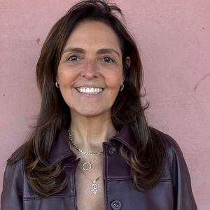 Andrea Lewgoy