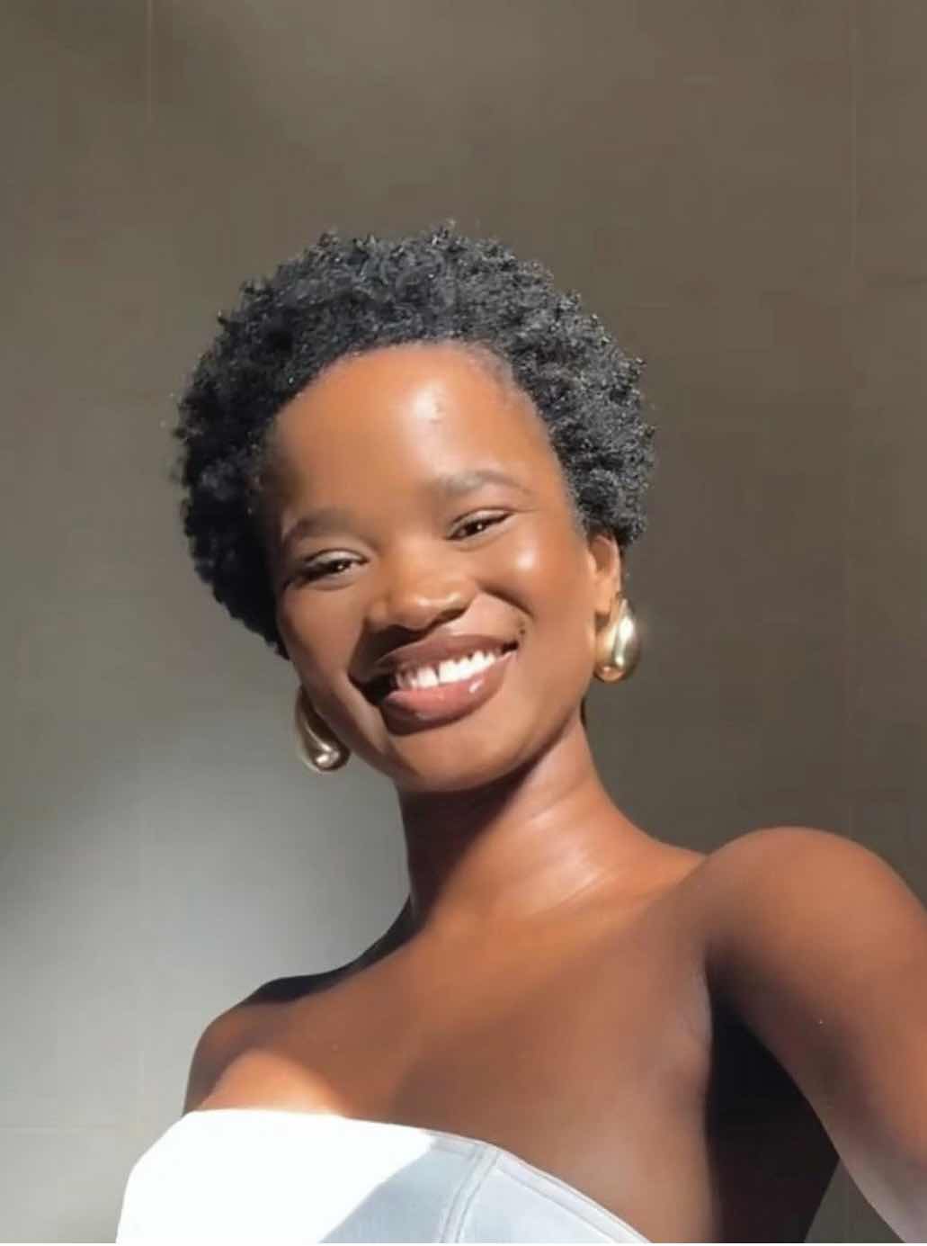 Amanda Hlophe