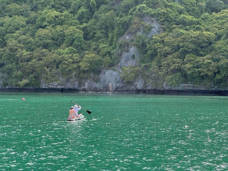 Voyage photo from Father and daughters sailing holiday day 2