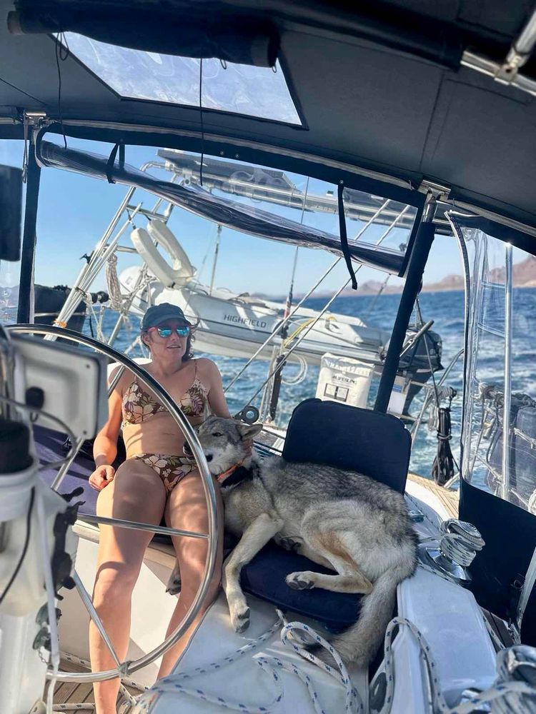 Voyage photo from Ripping wind and diesel failure