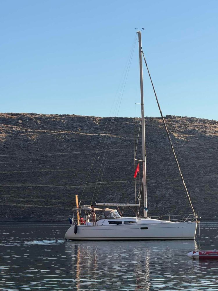 Voyage photo from Anchoring at Kolona bay