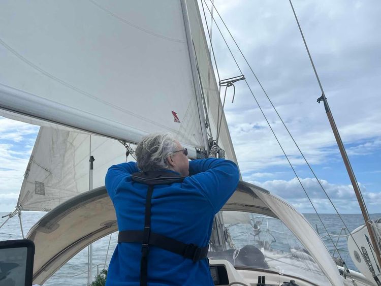 Voyage photo from A light upwind sail