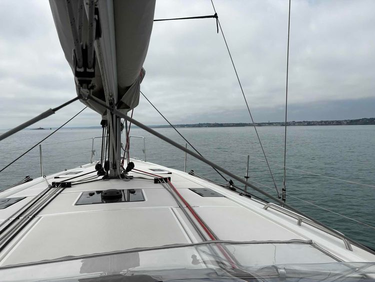 Voyage photo from Petit Port, Guernsey to St Quai, France
