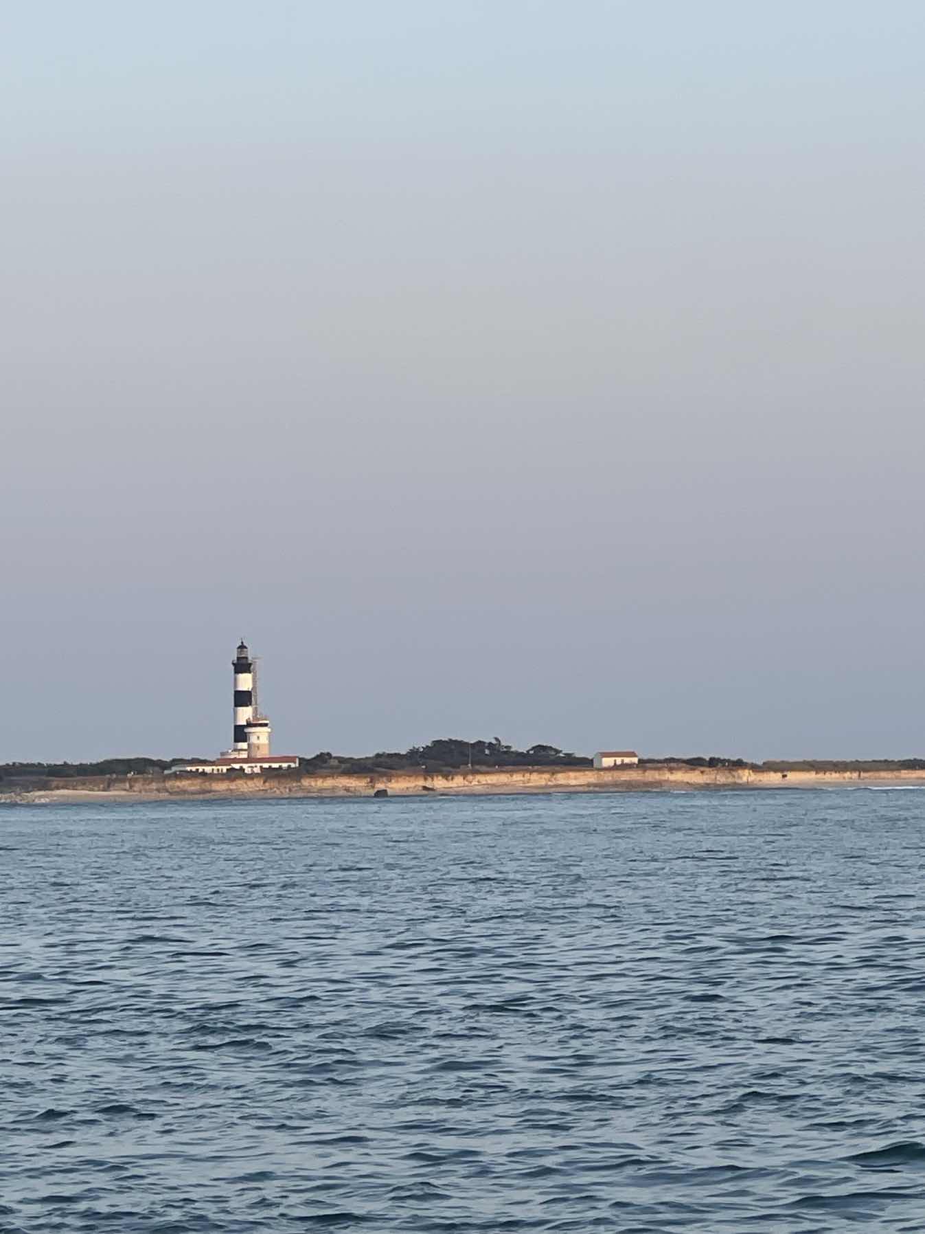 Vacances sur West Wind (Europe)
La Rochelle à Saint-Jean-de-Luz_73E2F0E1-A405-469D-BD75-60D1F8A017D6