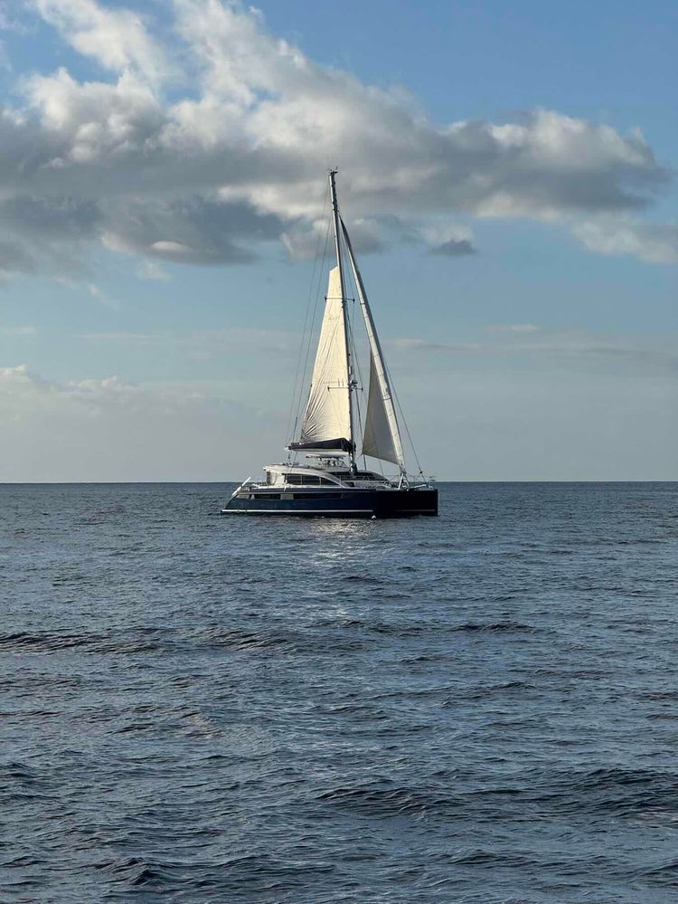 Voyage photo from Guadeloupe to Pinneys Beach, Nevis