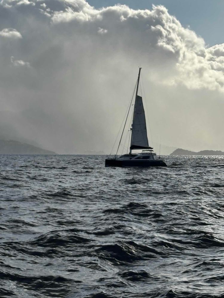 Voyage photo from Guadeloupe to Pinneys Beach, Nevis