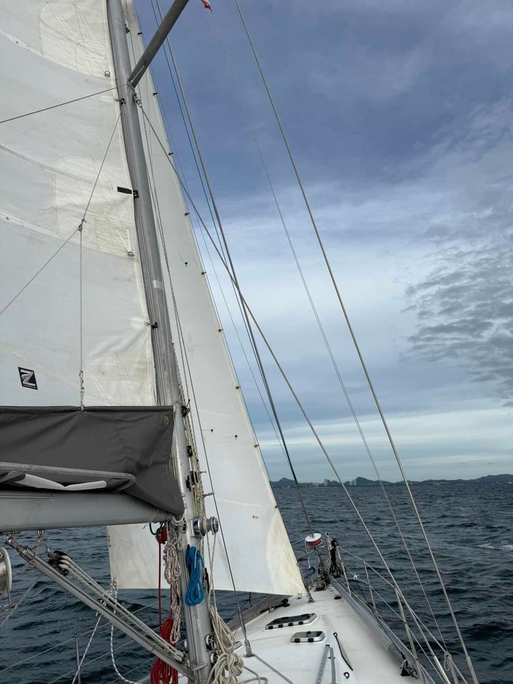 Voyage photo from 25 14 return to OM